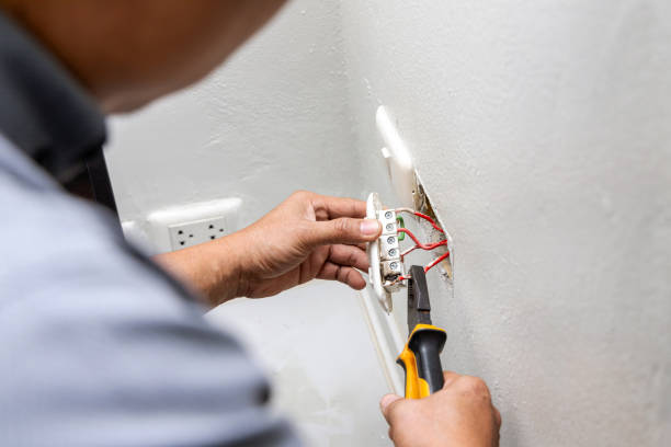 Best Commercial Electrician Services  in Arcola, IL